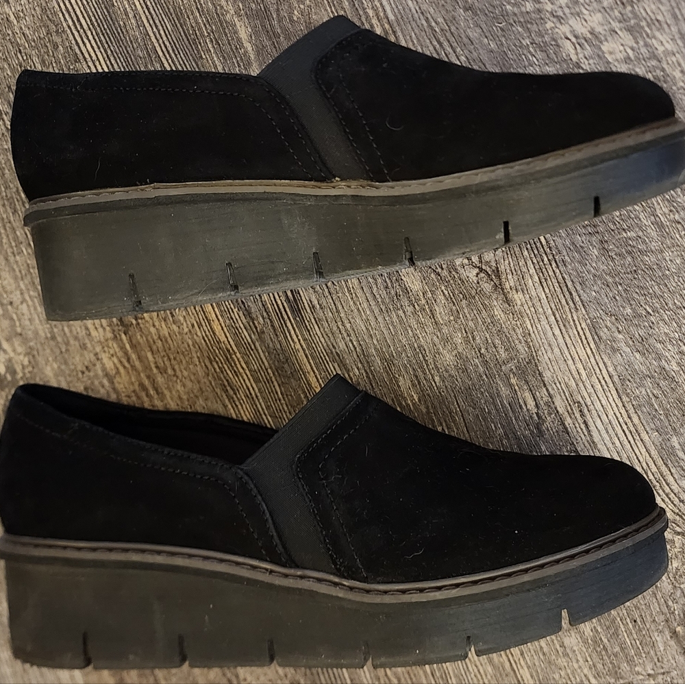 Women's Clark's Black Suede Shoes, Size 9.5